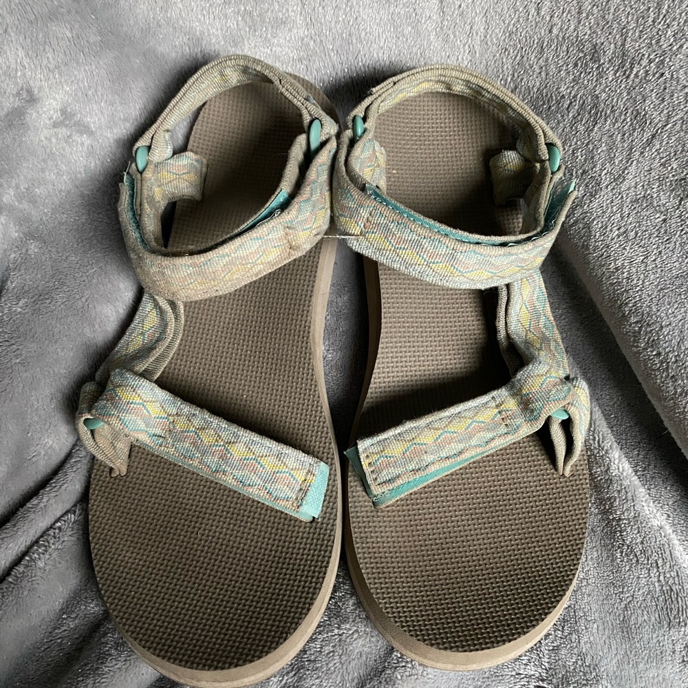 Teva Multicolor Patterned Sandals Slightly Used